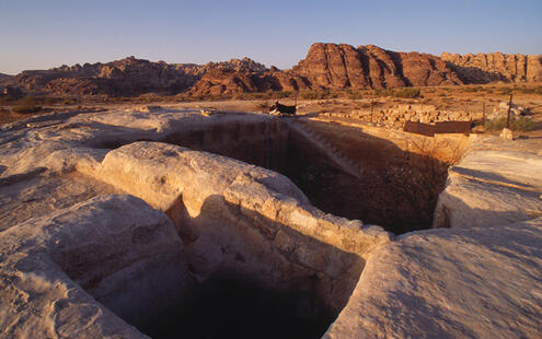 Prenota un tour privato e personalizzato di Petra e della Giordania per avventure di viaggio su misura.